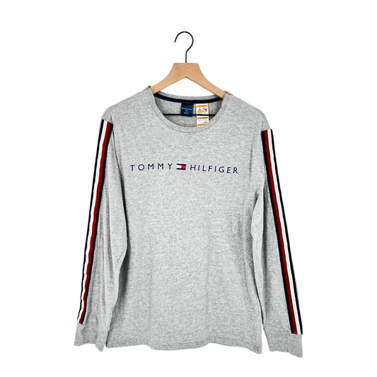 Tommy Hilfiger Adaptive Long Sleeve Tee w/ Magnetic Buttons at Shoulder | Medium