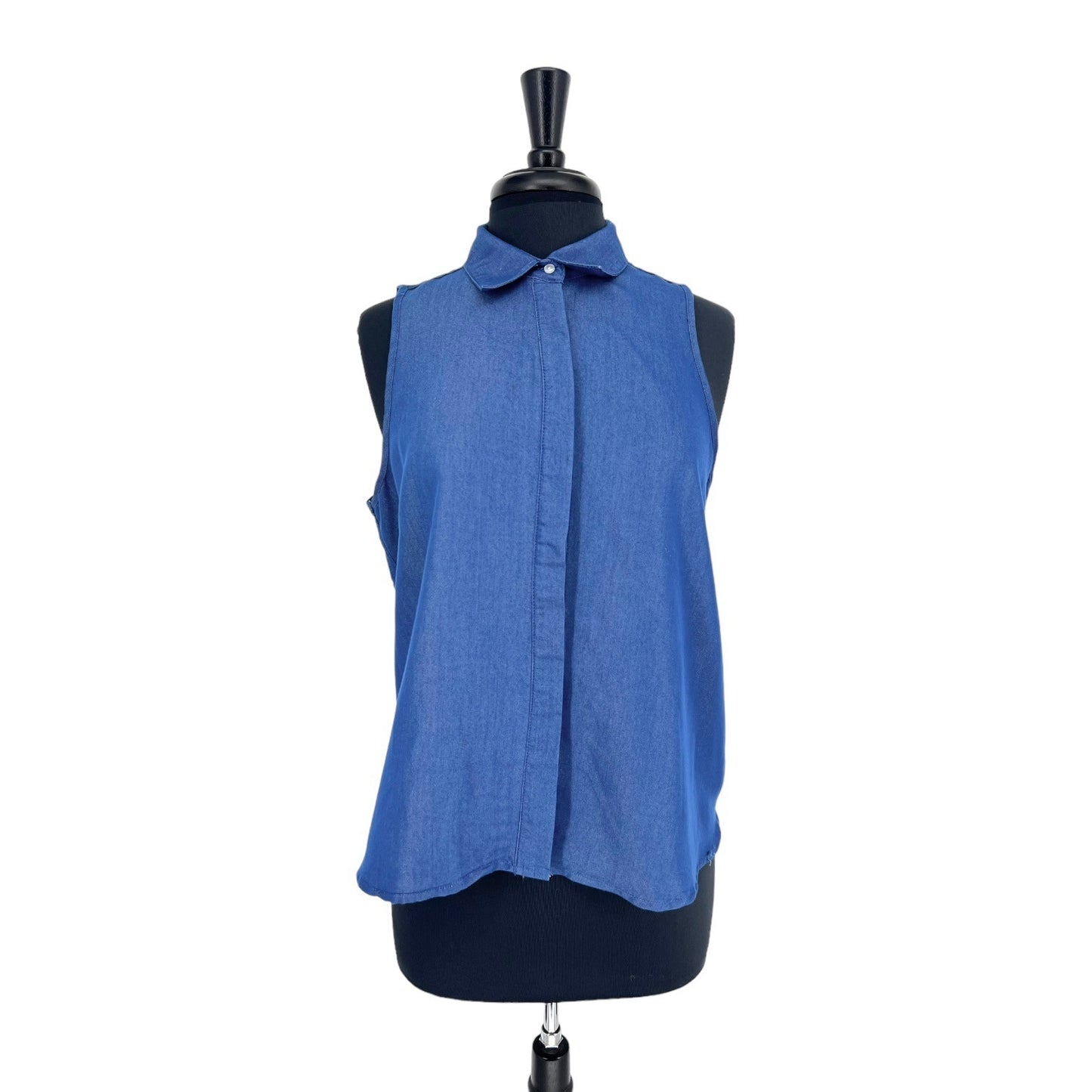 RD Style Chambray Button Up Sleeveless Top | Large