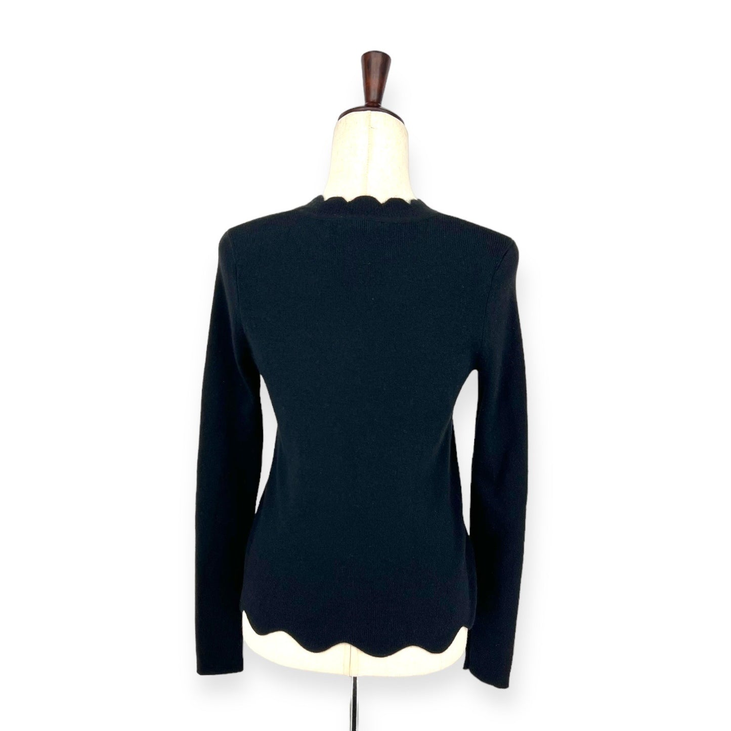 AQUA Cashmere Cashmere Scallop-Trim Sweater | Medium