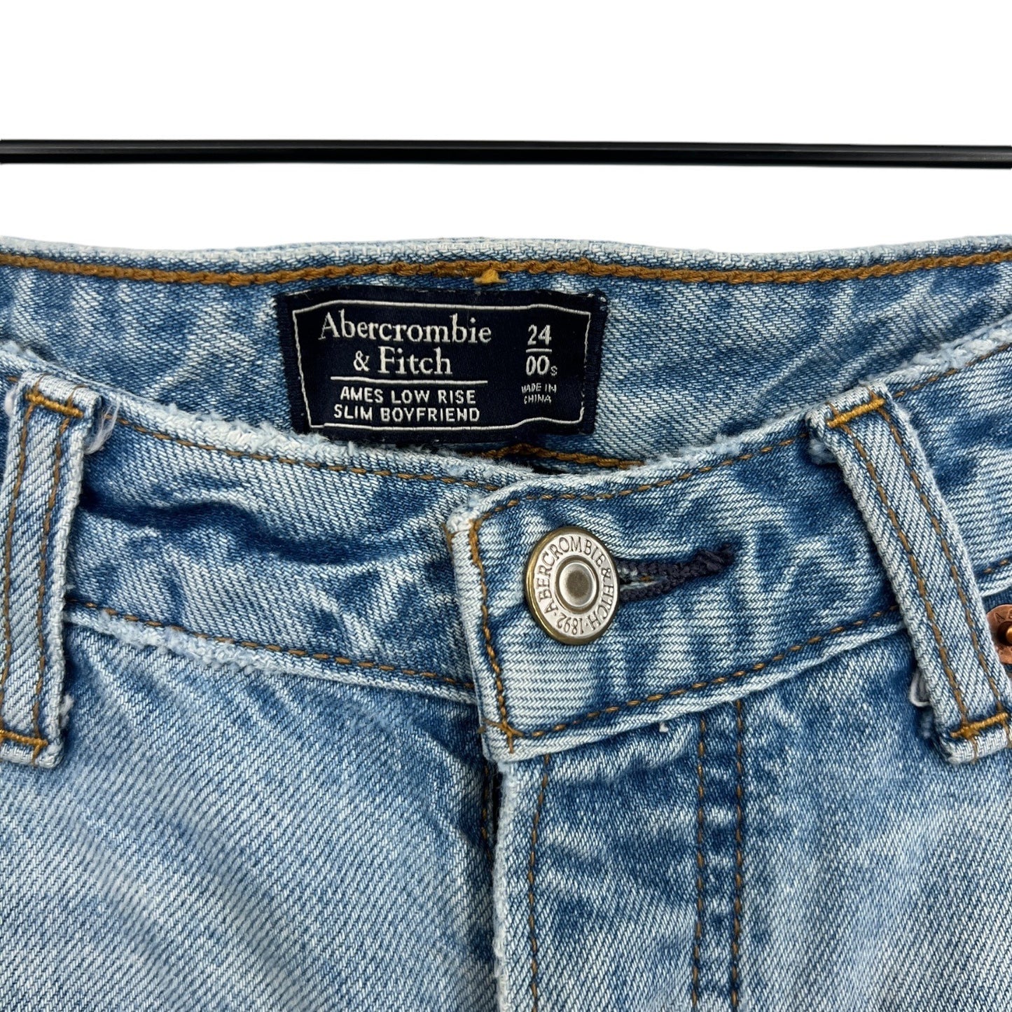 Abercrombie & Fitch A&F Harper Low Rise Ankle Embroidered Jeans | 24